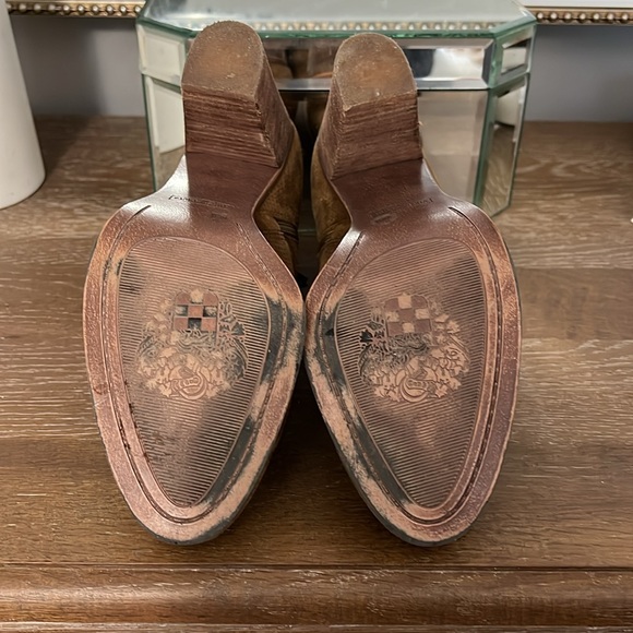 Vince Camuto Fernlee Bootie - Picture 3 of 3